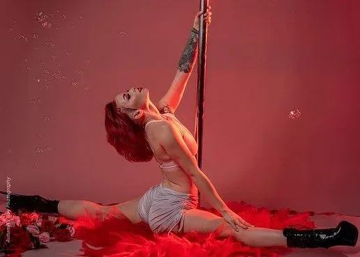 Stretching for the Splits class at Pole Fitness Studio Las Vegas